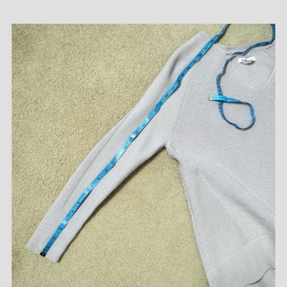 Athleta Hanover Sweater V-Neck Merino Wool Blend Lilac Purple Ribbed Sweater - Picture 12 of 15